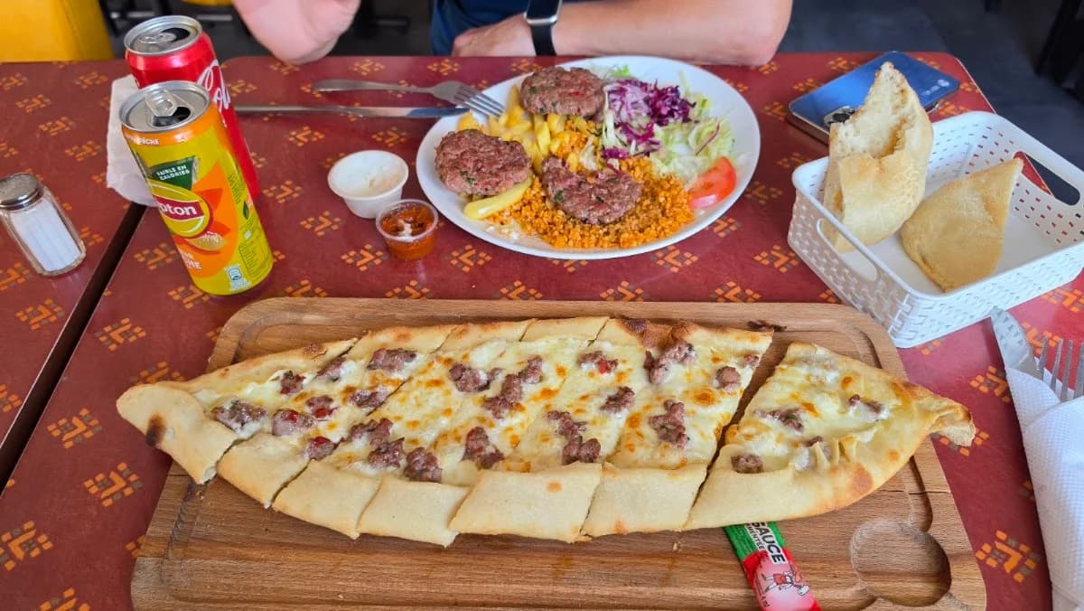 TURKISH KEBAB PİZZA GRİLL AGDE — Agde — Cap d'Agde Méditerranée