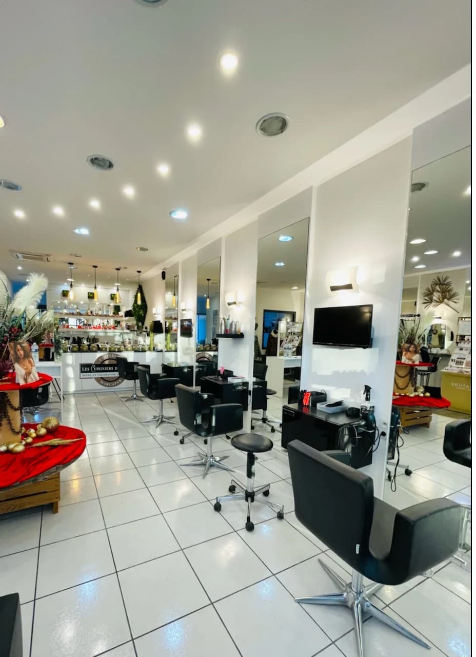 Le 27 Bis Coiffure — Agde — Cap d'Agde Méditerranée