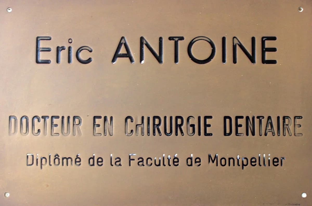 Docteur Eric Antoine - Chirurgien dentiste — Agde — Cap d'Agde Méditerranée