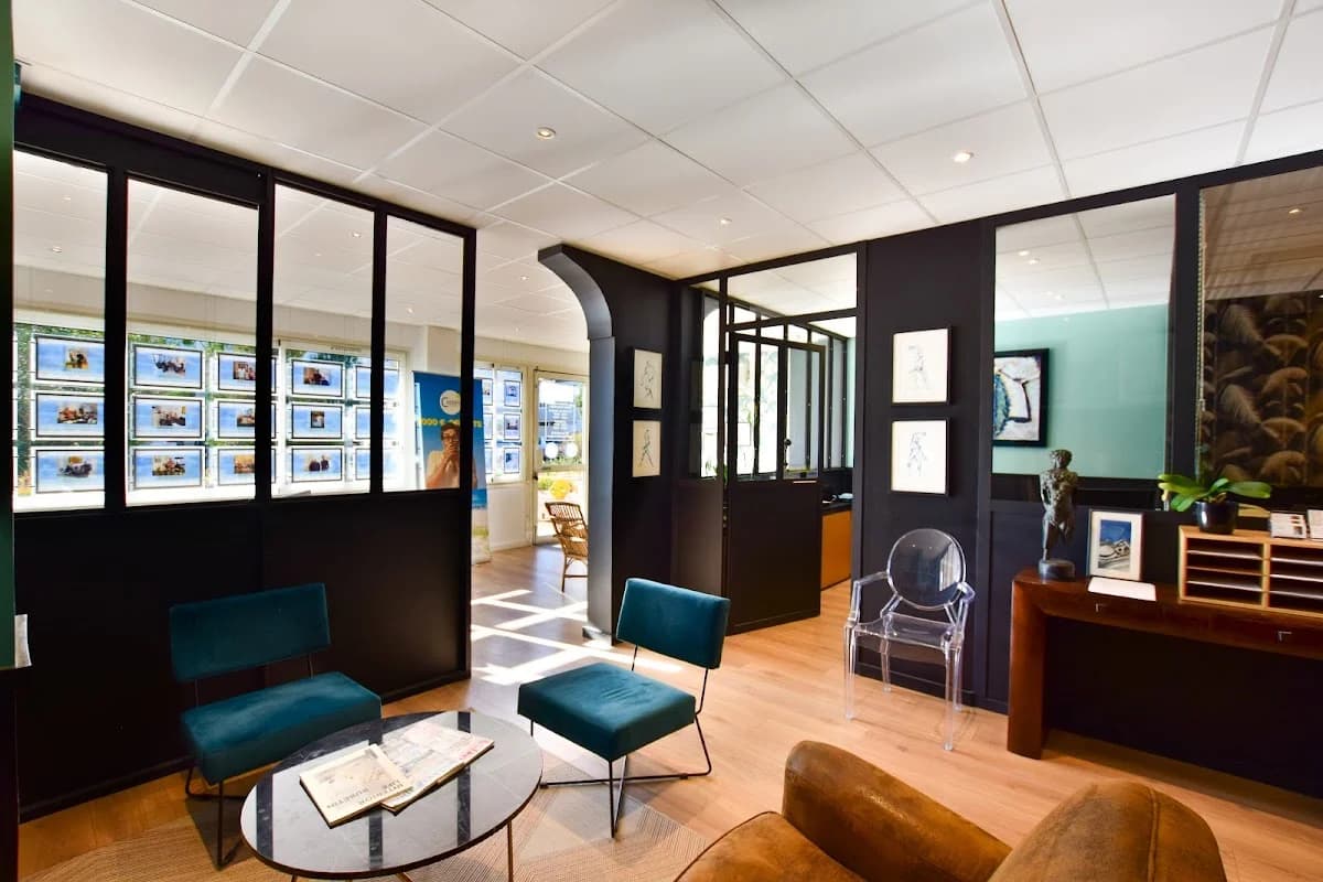 Castell Immobilier Agde - Real Estate Agency — Agde — Cap d'Agde Méditerranée