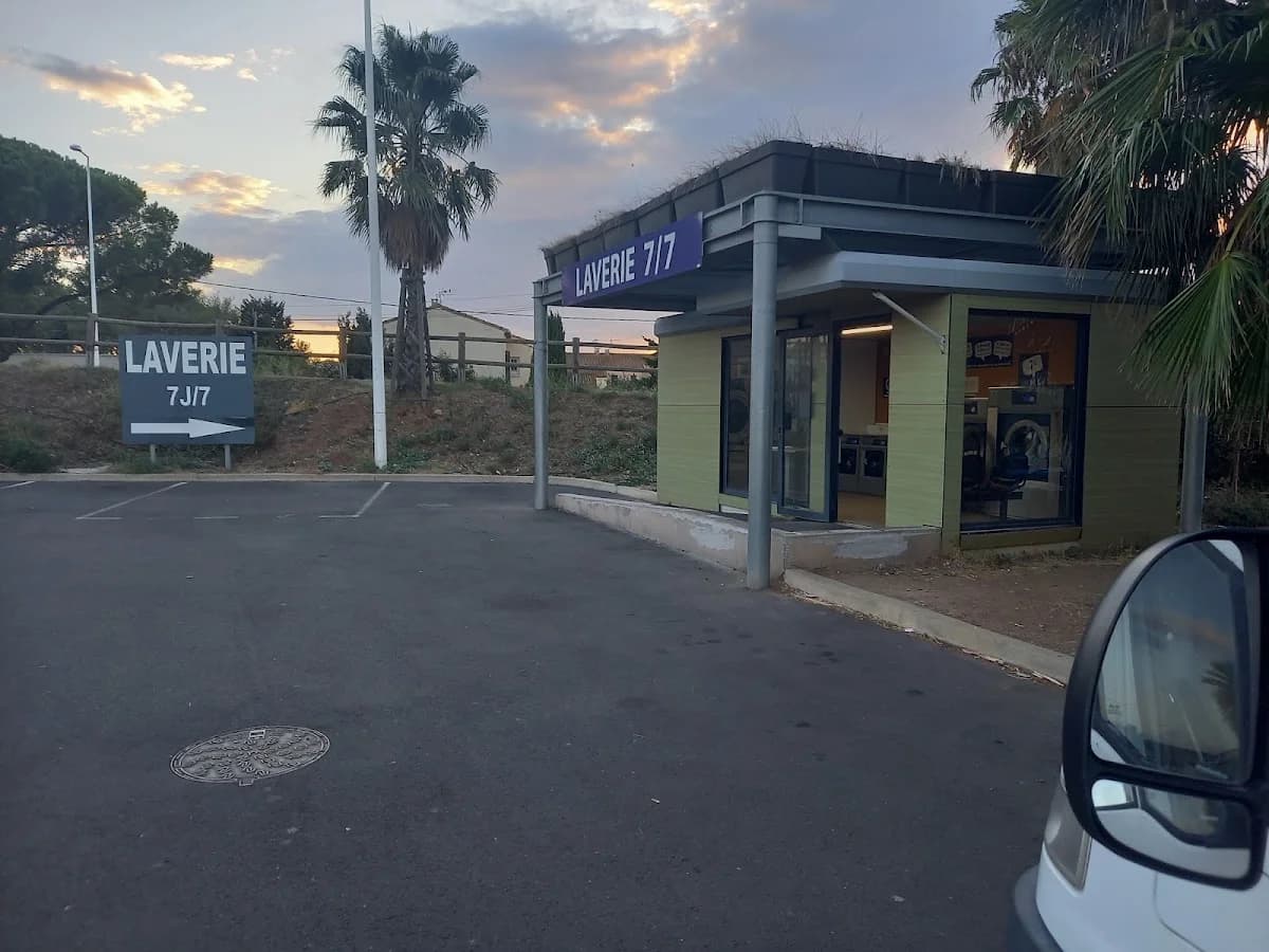 Laverie Automatique 7J/7 24h/24 — Agde — Cap d'Agde Méditerranée