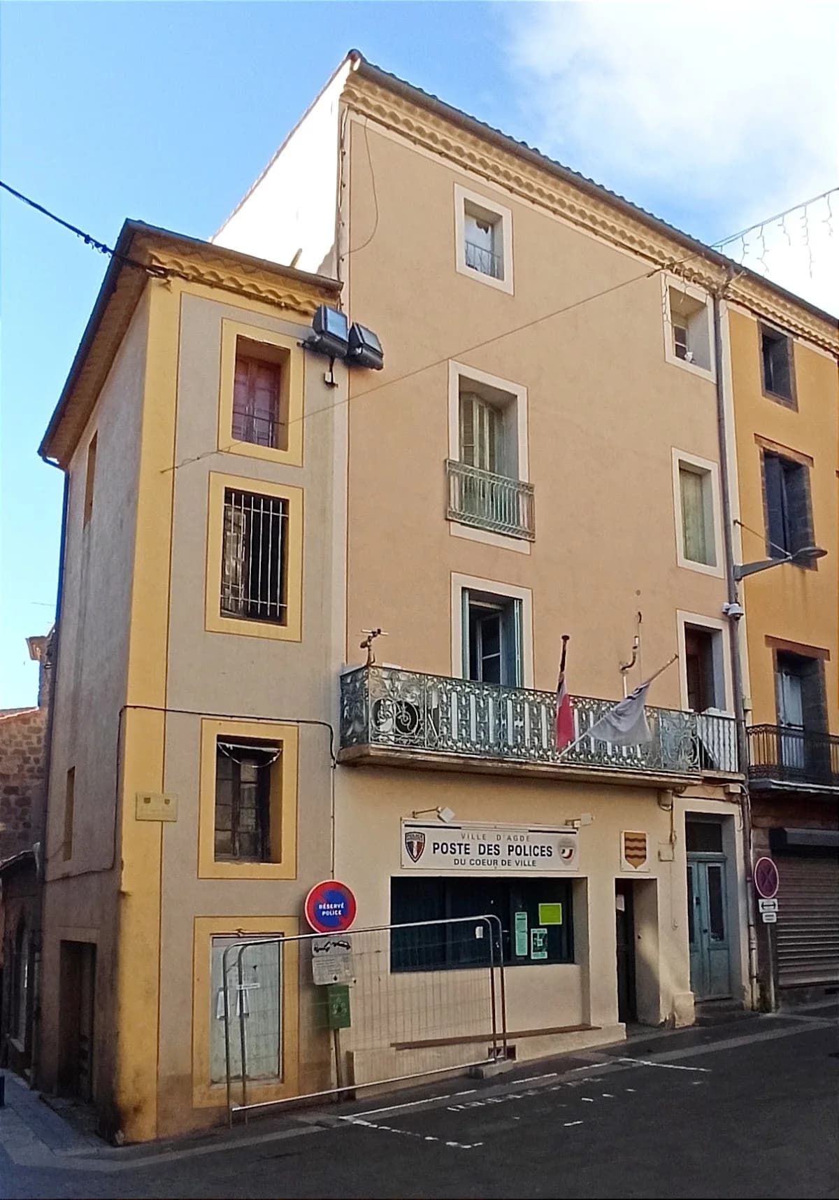 Poste Des Polices — Agde — Cap d'Agde Méditerranée