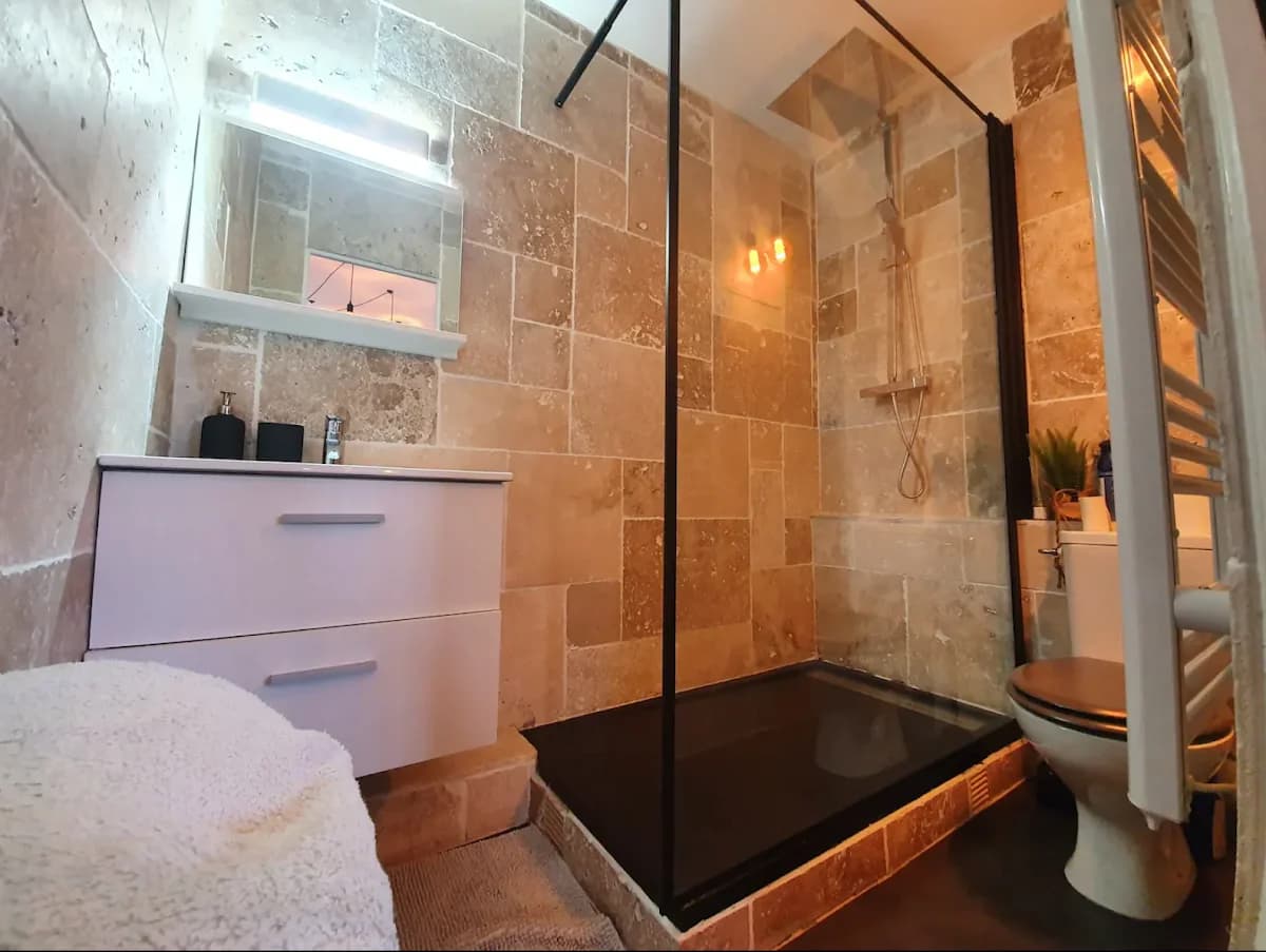 Un Jacuzzi dans ce Magnifique Loft Atelier - Cap d'Agde — Agde — Cap d'Agde Méditerranée