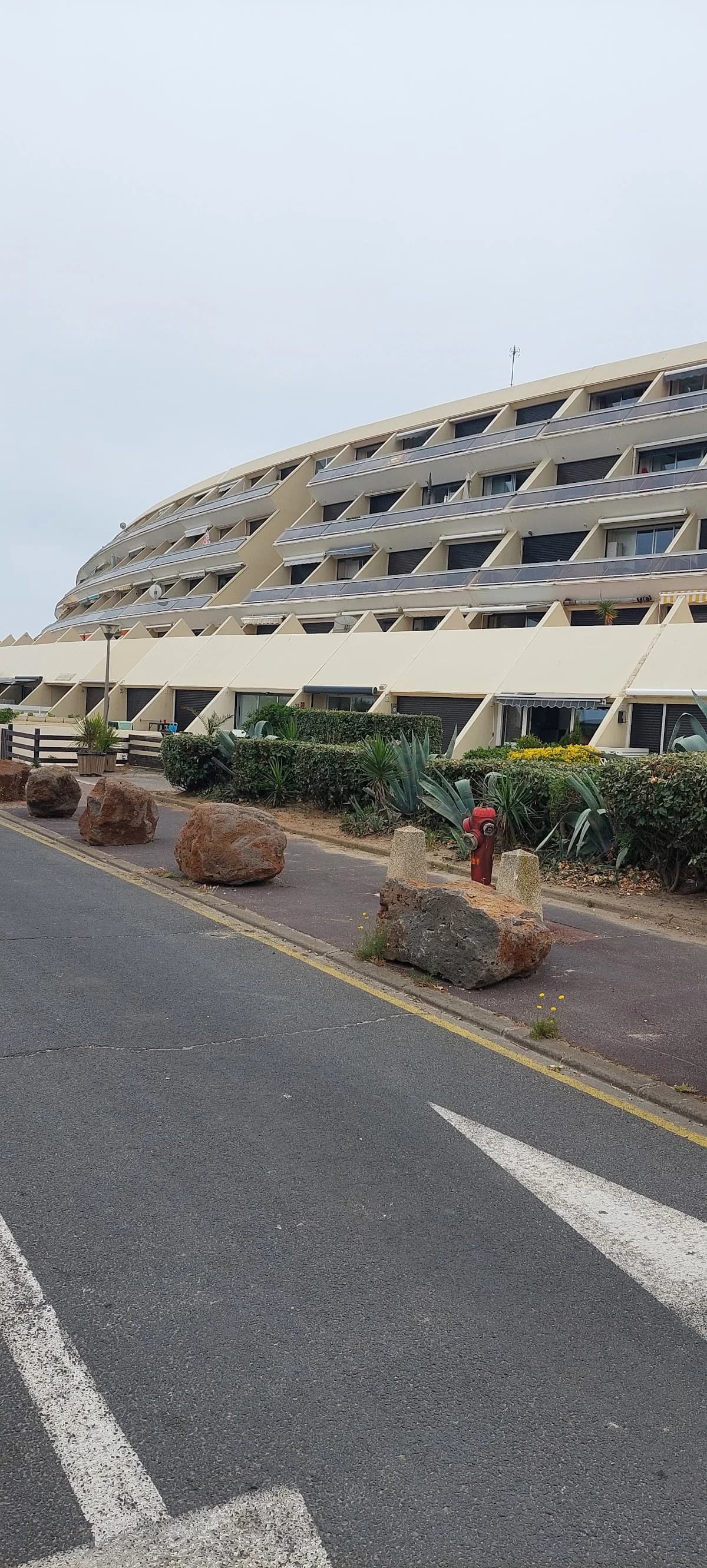Heliopolis Centre Commercial — Agde — Cap d'Agde Méditerranée