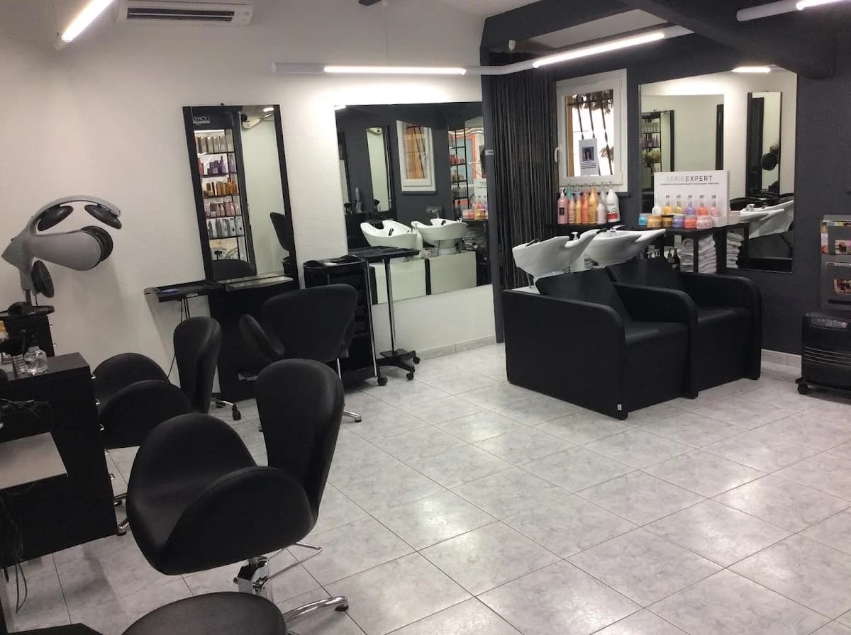 M.J COIFFURE — Agde — Cap d'Agde Méditerranée