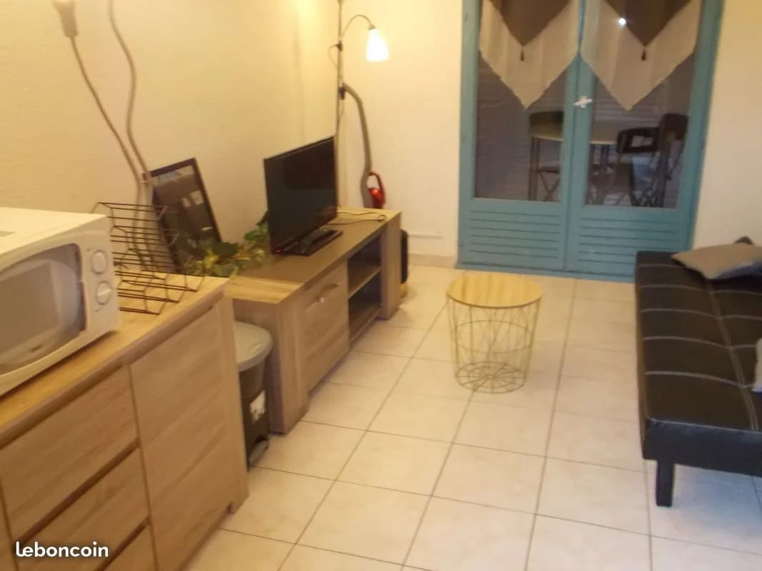 Les raisins d'or - Location T2 appartement hébergement vacances résidence parking piscine Cap d'Agde — Agde — Cap d'Agde Médi
