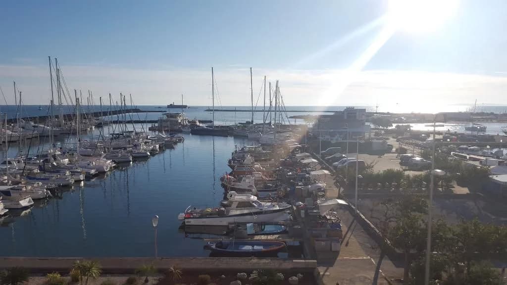 Agence Du Vieux Cap — Cap d'Agde (Le — Cap d'Agde Méditerranée