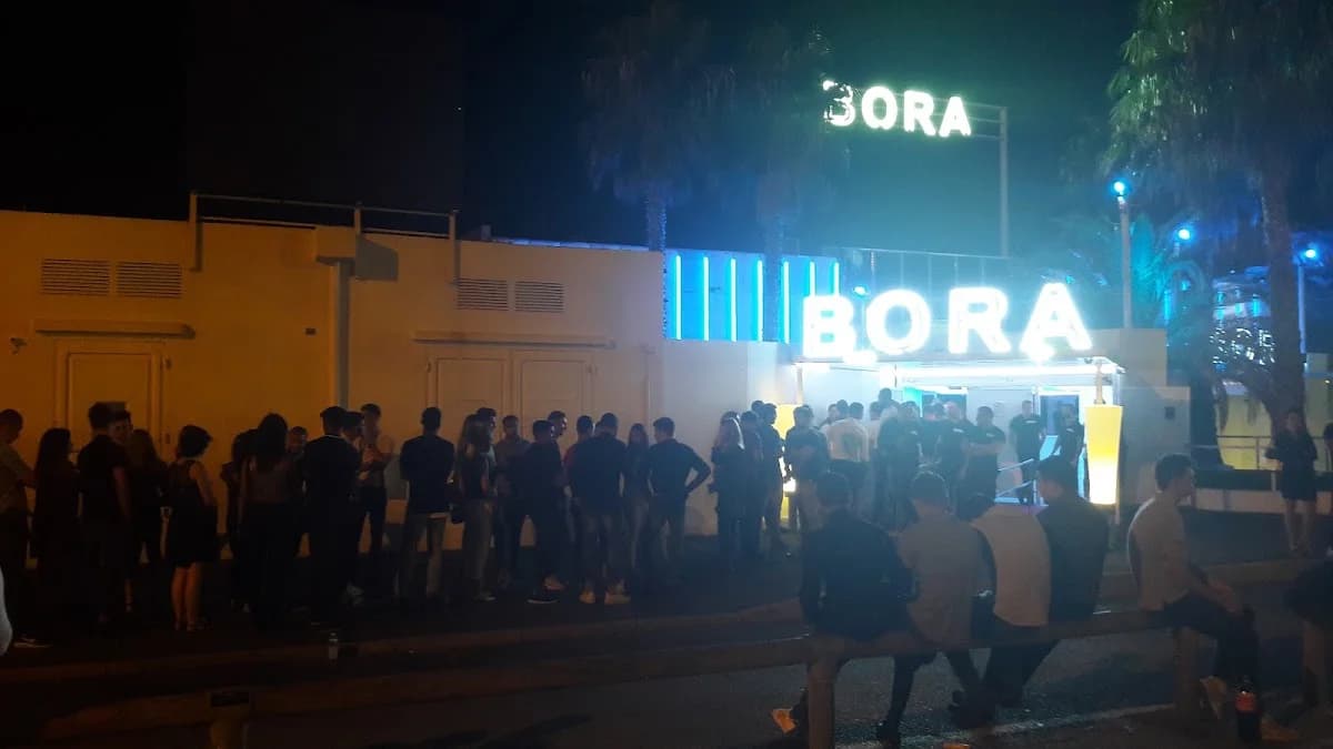 Bora Club — Agde — Cap d'Agde Méditerranée