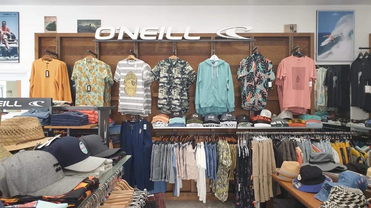 Surf Évolution - magasin vêtements - AGDE — Agde — Cap d'Agde Méditerranée