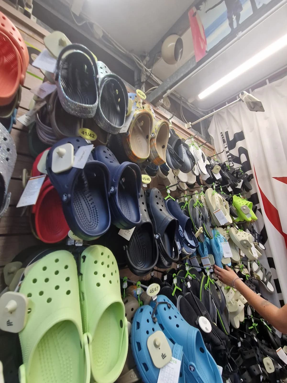 Surf Évolution - magasin vêtements - AGDE — Agde — Cap d'Agde Méditerranée