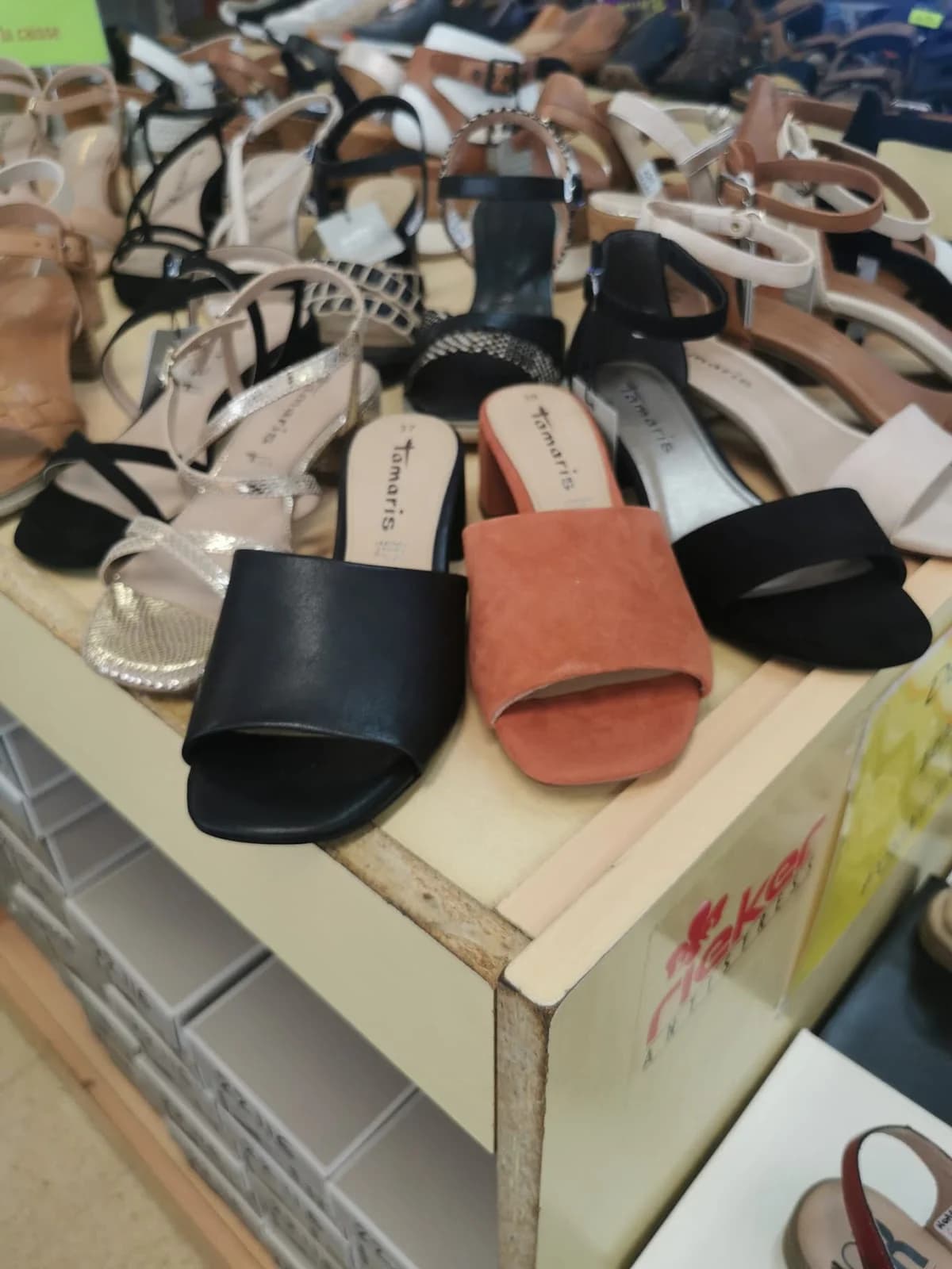 Marielle Chaussures - Vente et conseils personnalisés — Agde — Cap d'Agde Méditerranée