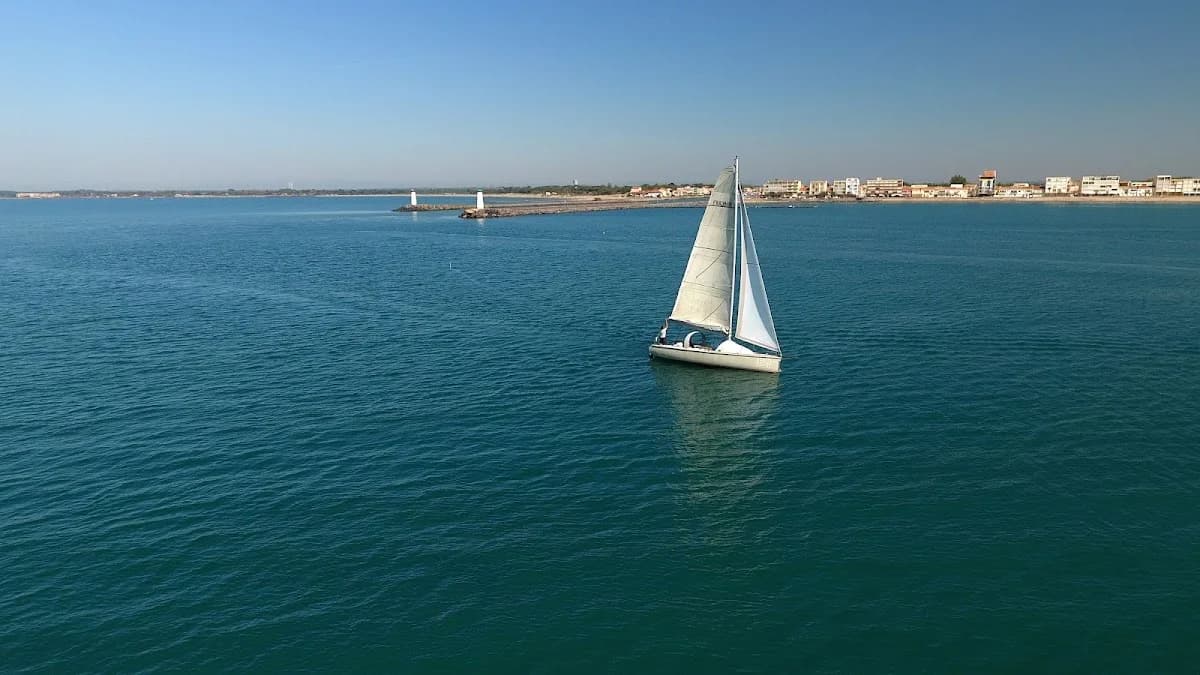 ViensNaviguer.fr - Sortie en Voilier - École de Voile — Agde — Cap d'Agde Méditerranée