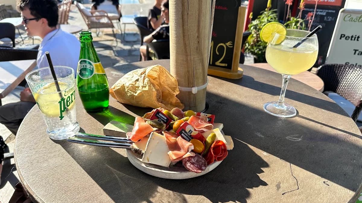 Cactus cafe — Agde — Cap d'Agde Méditerranée