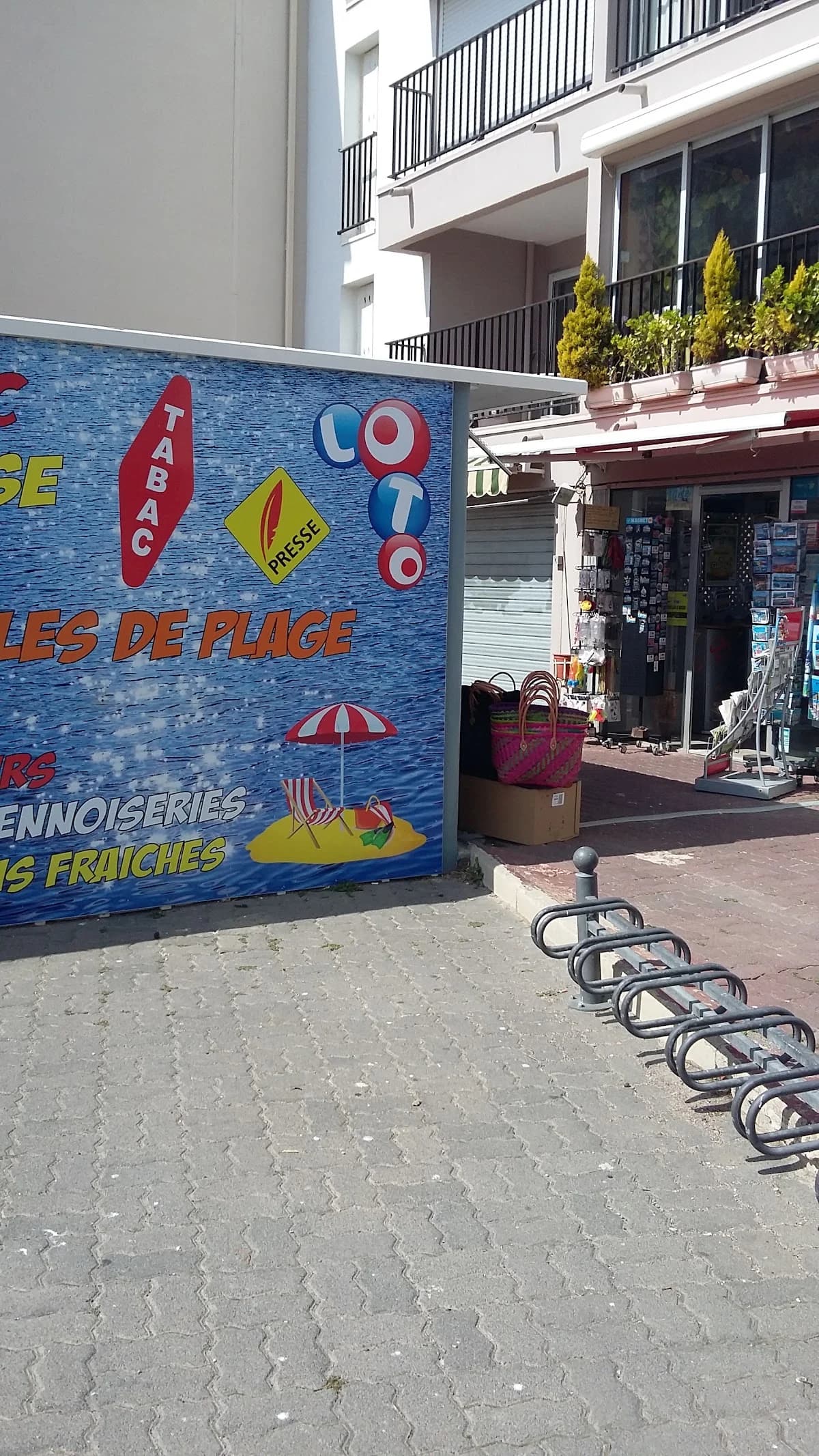 TABAC LA CROISETTE PRESSE, FDJ, MONÉTIQUE, SOUVENIR, PLAGE,BOISSONS — Cap d'agde — Cap d'Agde Méditerranée