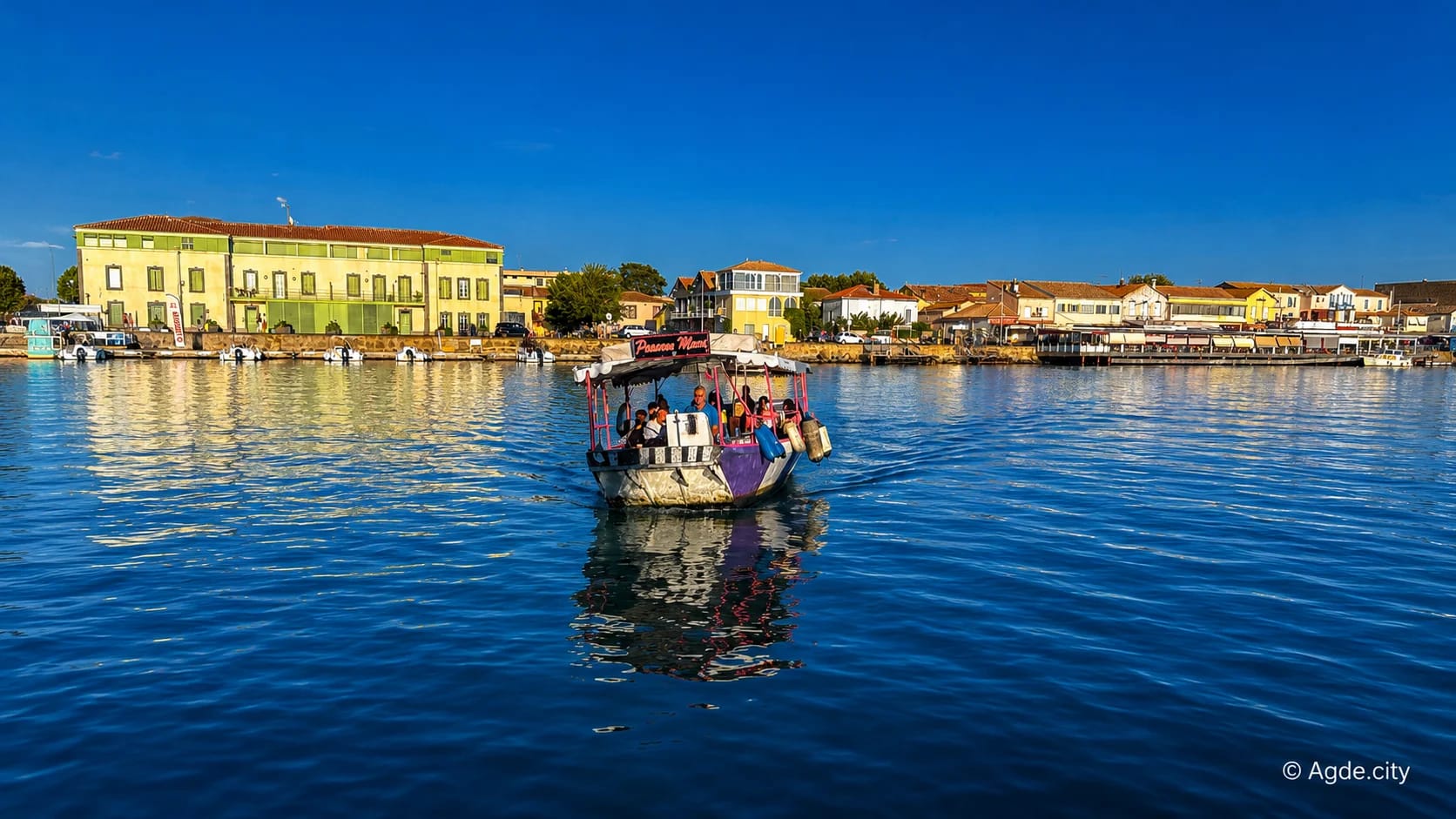 Passeur du Grau d'Agde sur le fleuve Hérault