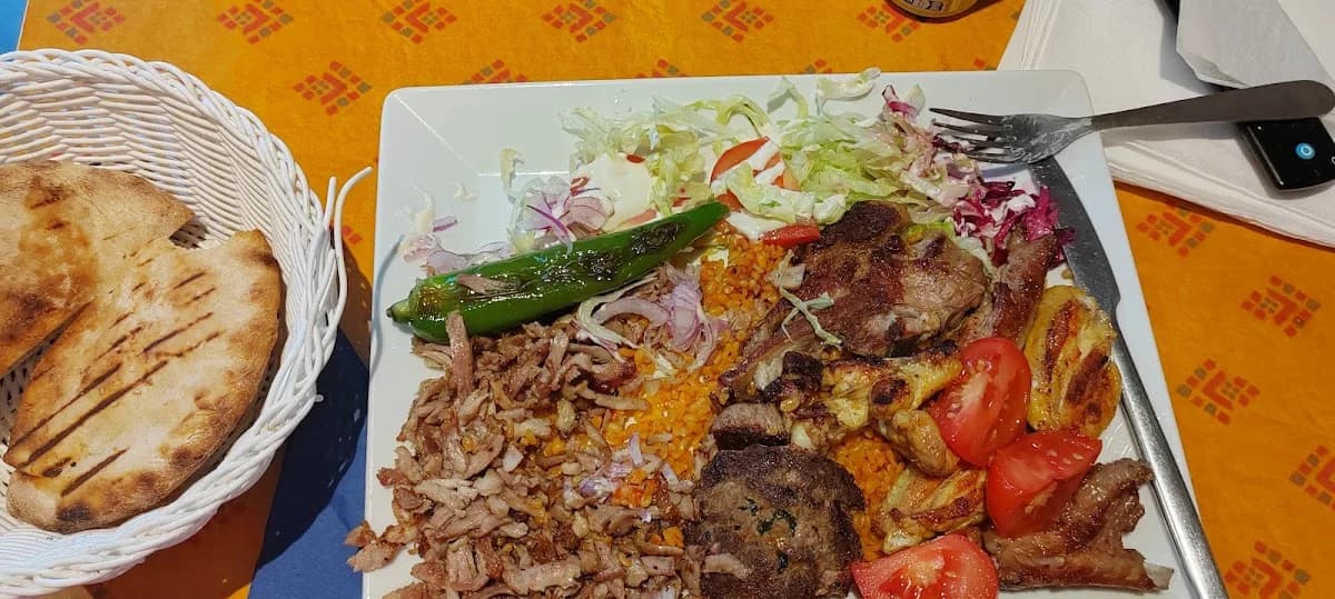 TURKISH KEBAB PİZZA GRİLL AGDE — Agde — Cap d'Agde Méditerranée