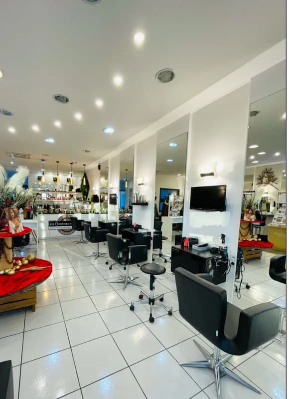 Le 27 Bis Coiffure — Agde — Cap d'Agde Méditerranée