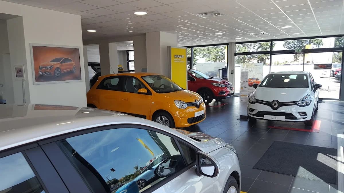 RENAULT AGDE - GROUPE PEYROT — Agde — Cap d'Agde Méditerranée