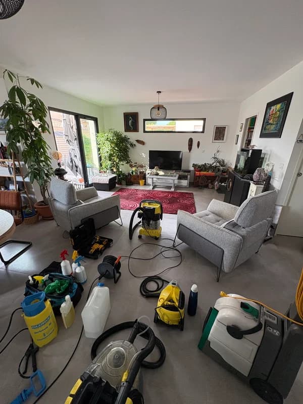 ECO CLEAN UP 34 - Nettoyage Professionnel Canapé / Matelas / Tapis / Moquette / Vitres & Sols Agde - Sète - Montpellier (34) — Agde — Cap d'Agde Méditerranée