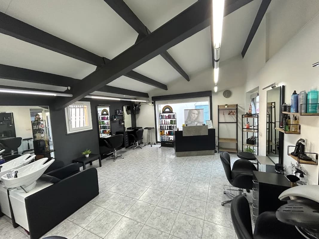 M.J COIFFURE — Agde — Cap d'Agde Méditerranée