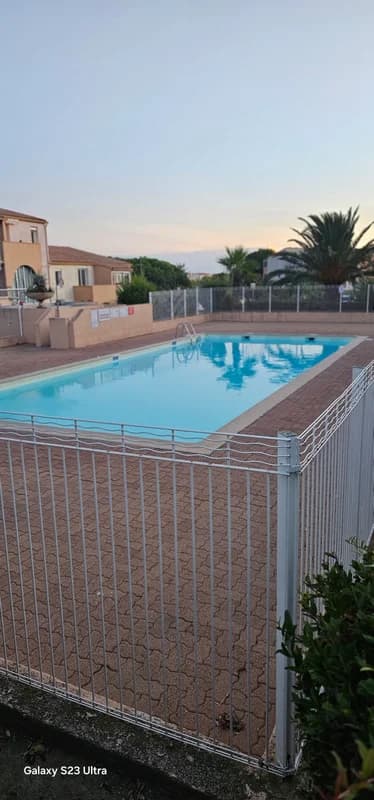 Les raisins d'or - Location T2 appartement hébergement vacances résidence parking piscine Cap d'Agde — Agde — Cap d'Agde Méditerranée