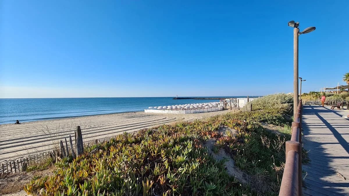 Service d'Accueil du village naturiste — Agde — Cap d'Agde Méditerranée