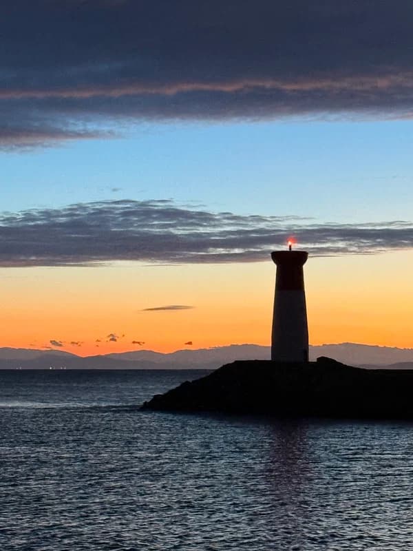 Les Ptits Loups GRAU D'AGDE location de vacances 3 étoiles, vue Mer, 100 m plage, clim, Garage (3 Nuitées Min) — Agde — Cap d'Agde Méditerranée