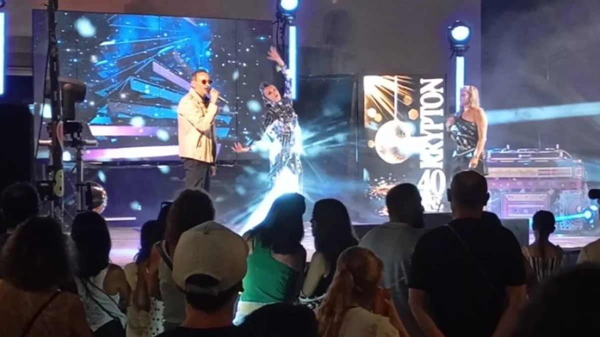 Bessan - Une fête de la musique sur les rythmes des années 80 avec la compagnie Krypton #bessan
