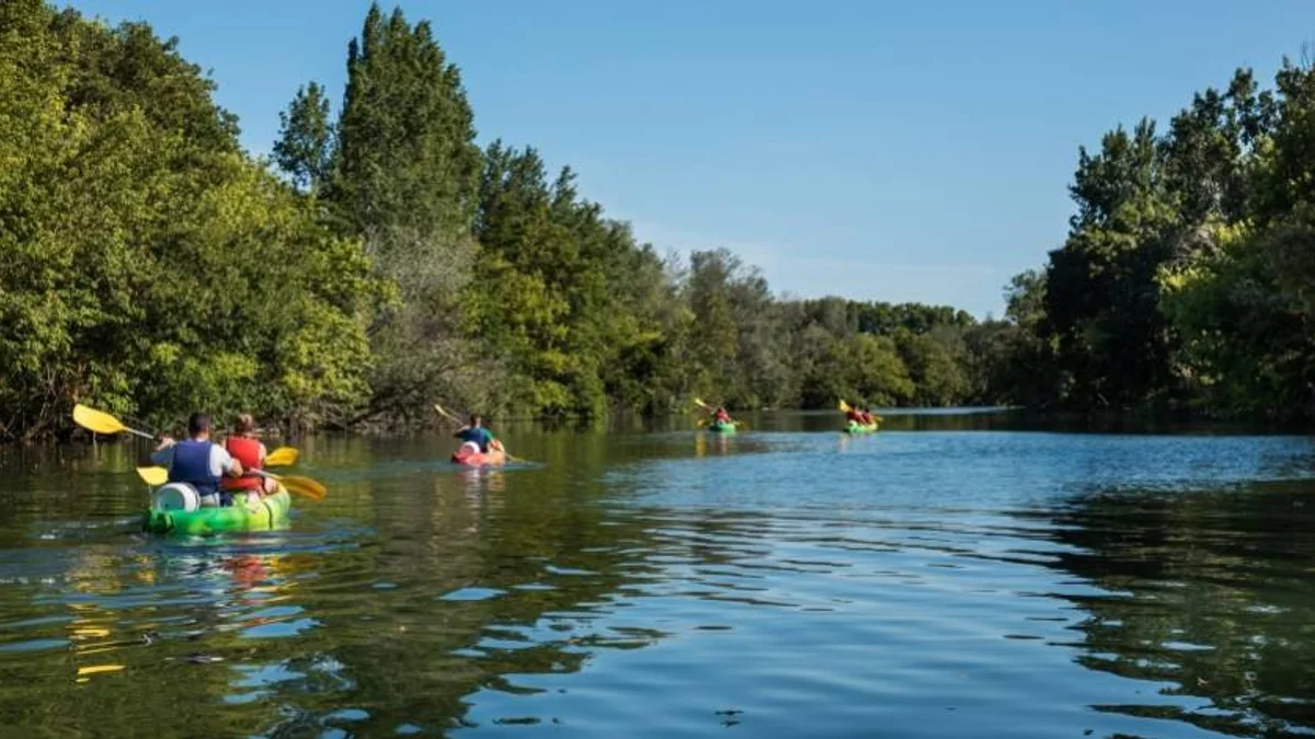 Bessan - La saison de Bessan Aventure est lancée avec un agréable moment de détente sur le fleuve #bessan