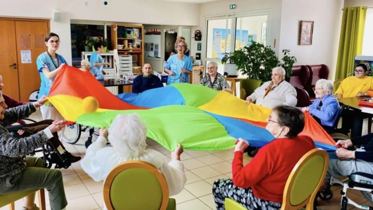Bessan - En période de canicule, la maison de retraite ouvre ses portes aux plus fragiles #bessan