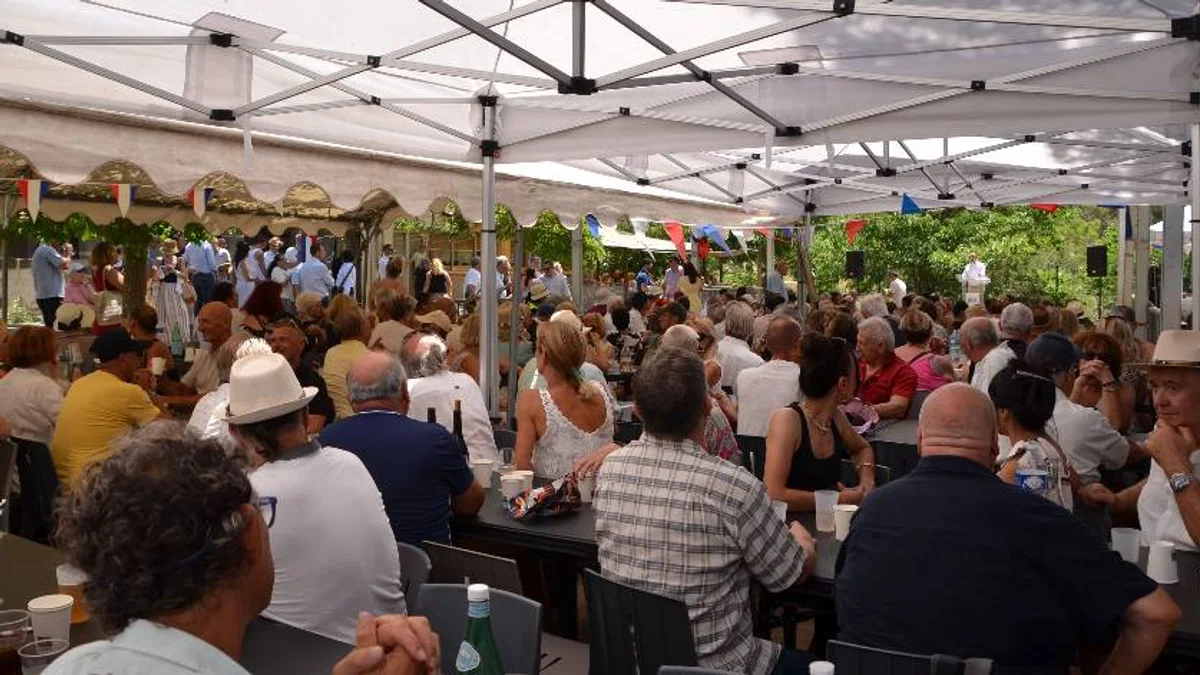 Agde - Près de 500 participants au Festin de la Saint-Jean organisé par le Rassemblement National à Agde #agde