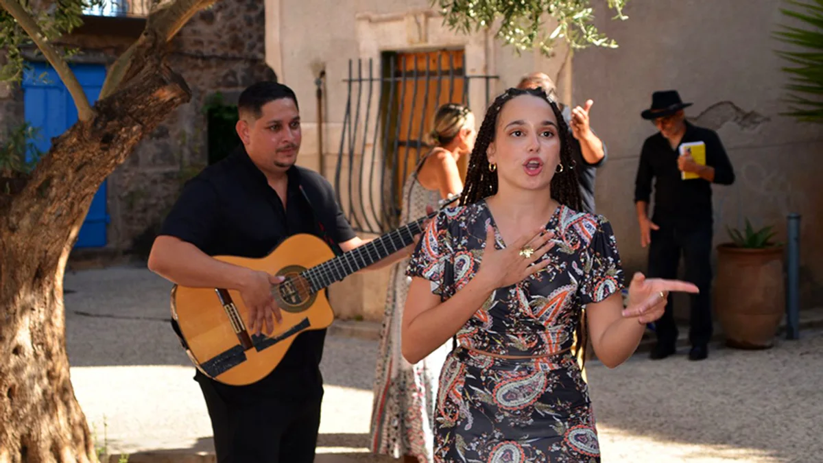 Agde - Les Itinéraires Nomades reviennent animer le cœur historique d'Agde #agde