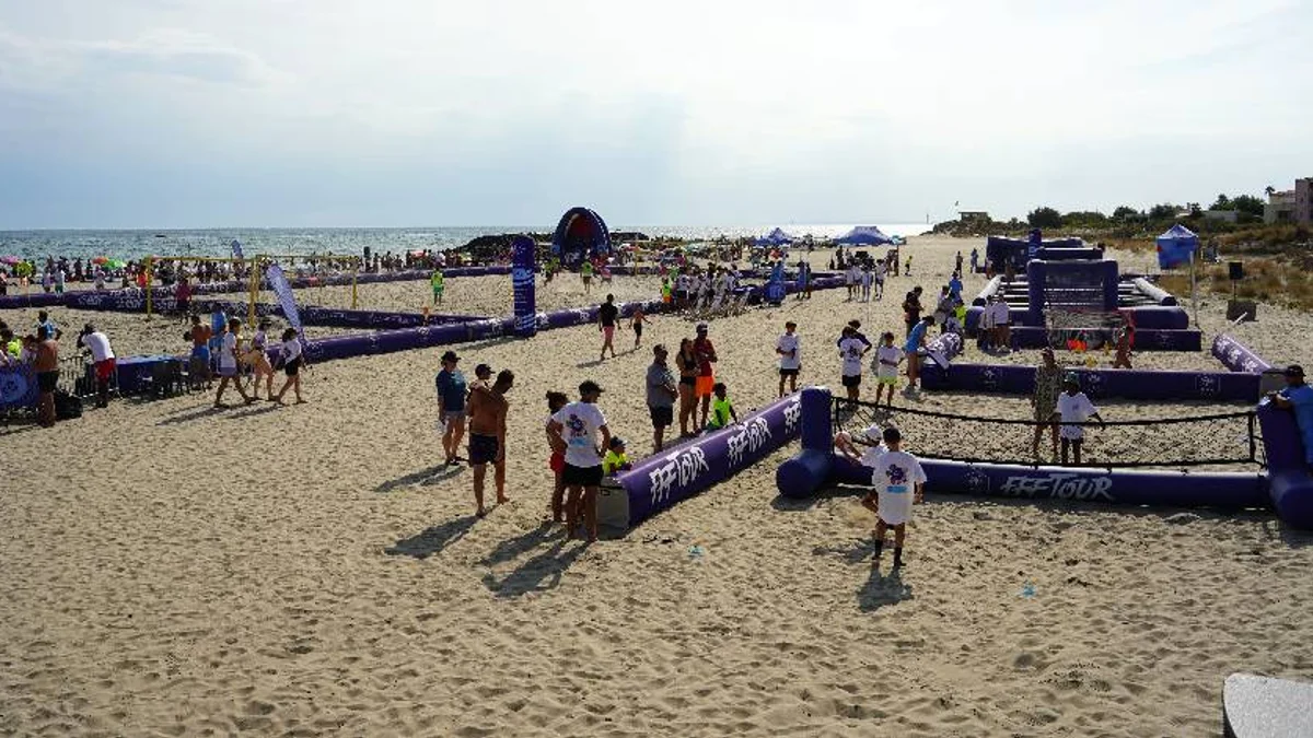 Cap d'Agde - Le FFF Tour fait escale à Rochelongue : deux jours de football, de partage et d'animations #capdagde