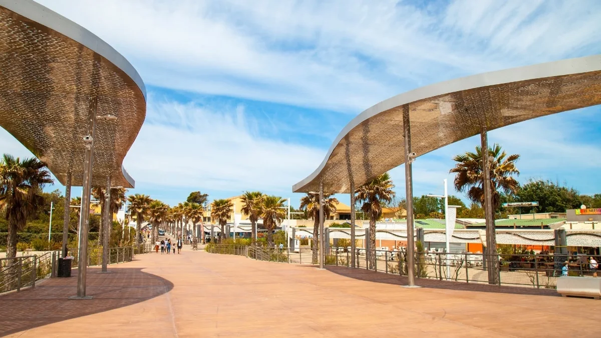 Vias - Affaire du Promenoir à Vias-Plage : quelles parties doivent réellement être démolies ? #vias