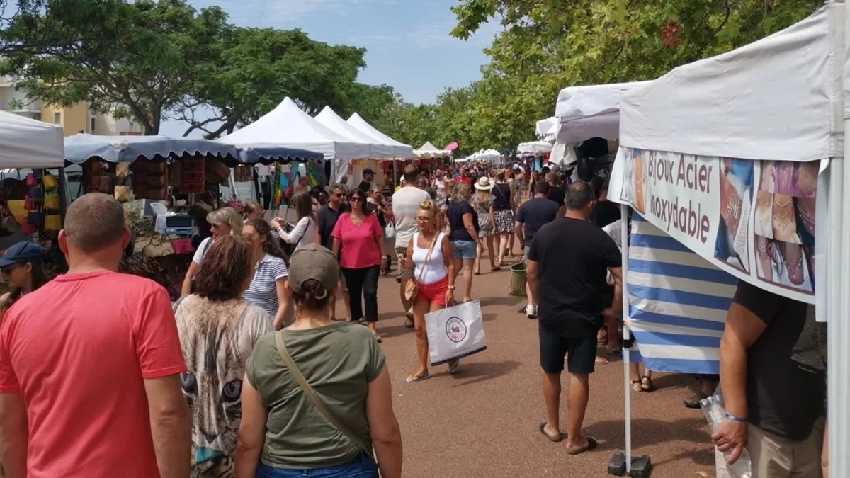 Cap d'Agde - Fin de saison pour le grand marché parking du Gévaudan #capdagde
