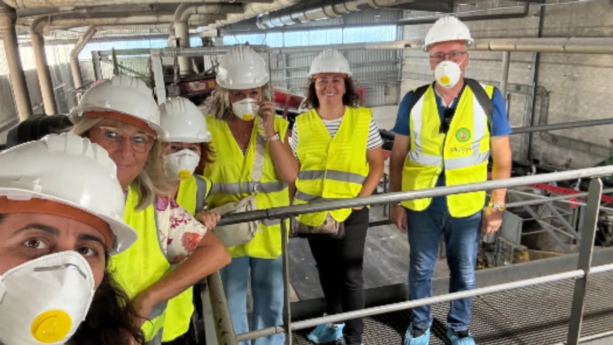 Bessan - Les élus découvrent le parcours des déchets en visitant plusieurs sites spécialisés #bessan