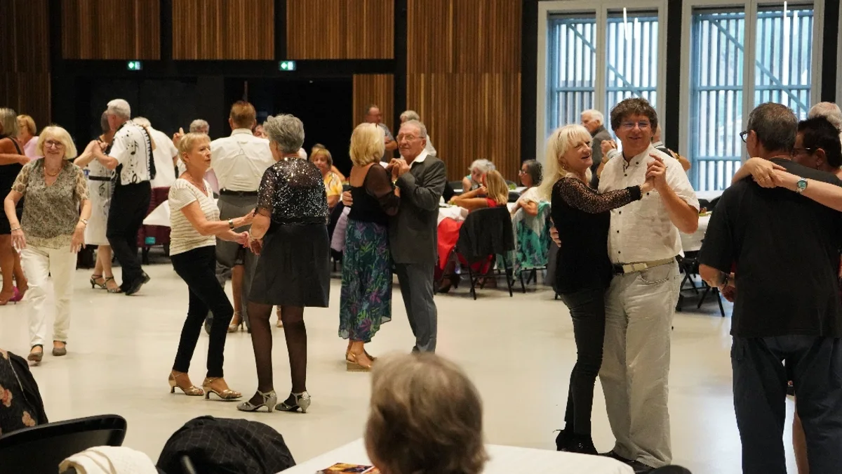 Agde - Plus de 200 personnes réunies pour le Bal des Vendanges du Comha #agde